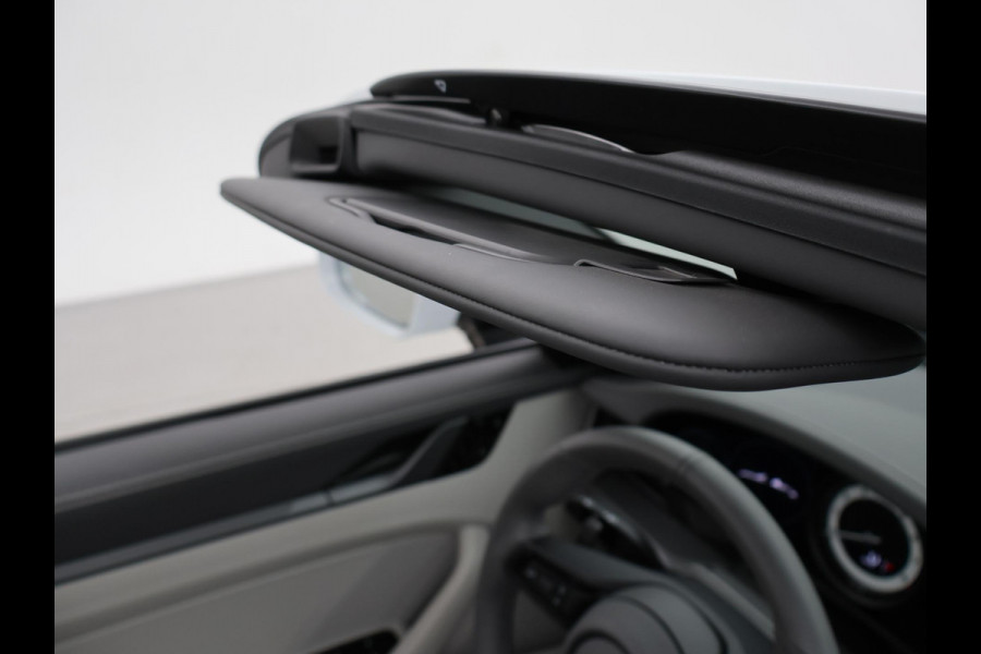 Porsche 911 TARGA 4S 3.0 992 ORIG. NL *17.979 KM* + SPORTUITLAAT / SFEERVERLICHTING / 360 CAMERA