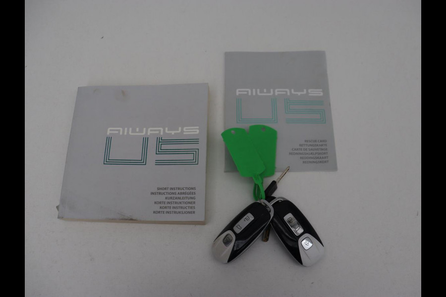 Aiways U5 63 kWh Premium | 3-Fase | Panoramadak | Leder | Stoelverwarming | Adaptive cruise | Carplay | 360 camera | Full LED | Keyless