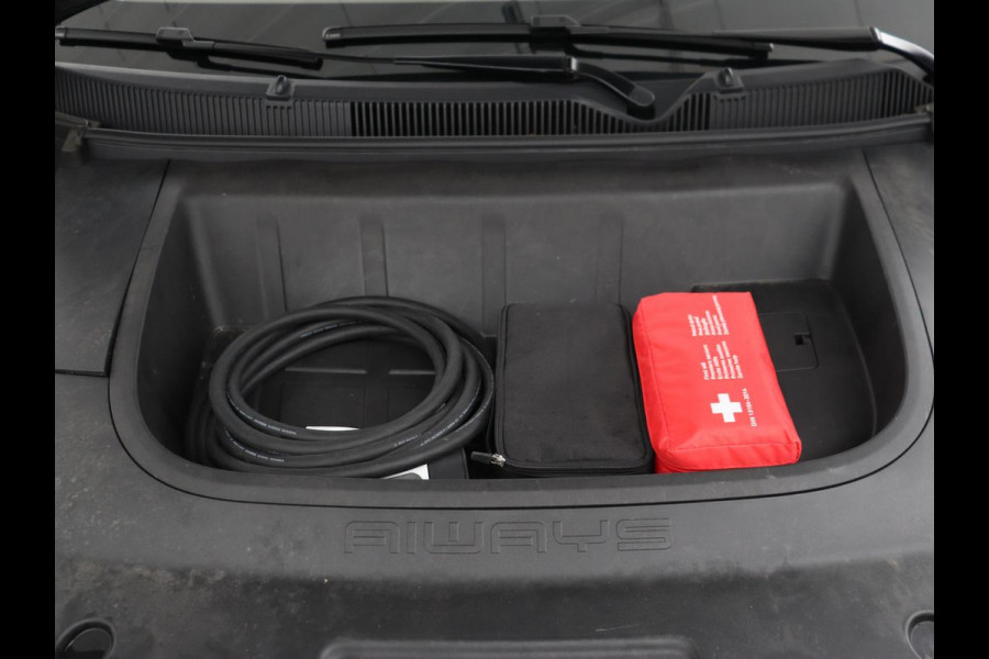 Aiways U5 63 kWh Premium | 3-Fase | Panoramadak | Leder | Stoelverwarming | Adaptive cruise | Carplay | 360 camera | Full LED | Keyless