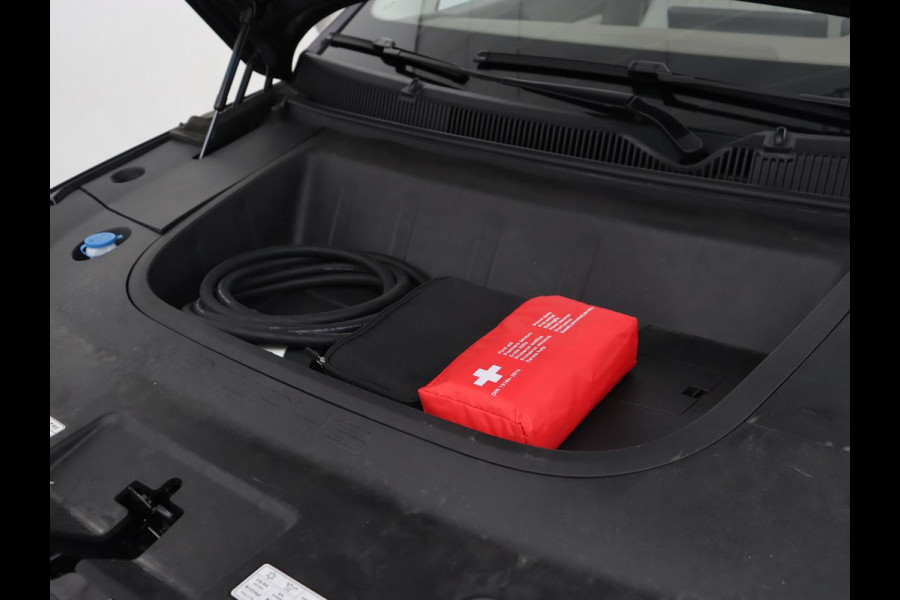 Aiways U5 63 kWh Premium | 3-Fase | Panoramadak | Leder | Stoelverwarming | Adaptive cruise | Carplay | 360 camera | Full LED | Keyless