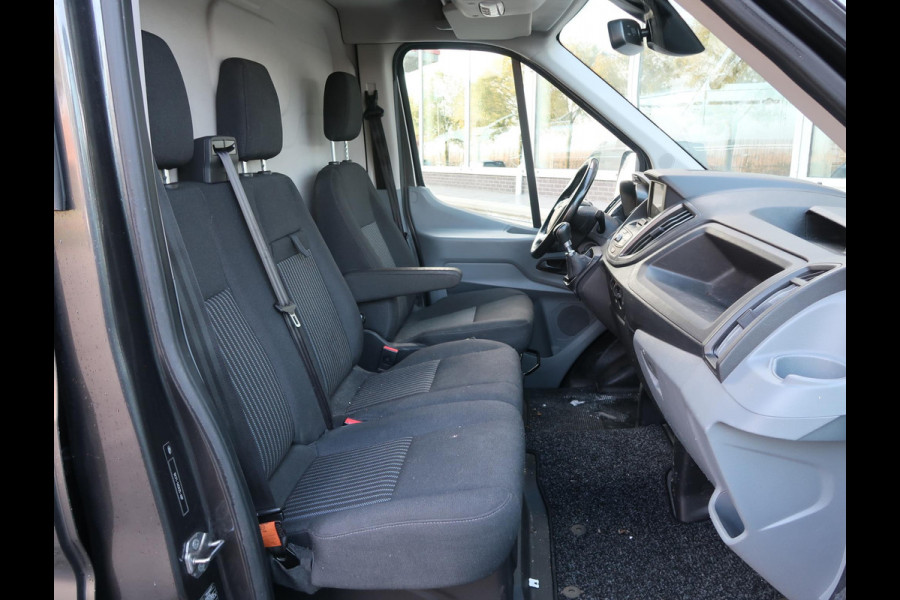 Ford Transit 310 2.0 125 PK TDCI *EURO 6* L2H2 + CAMERA / TREKHAAK 2600 KG / NAVI / DAB