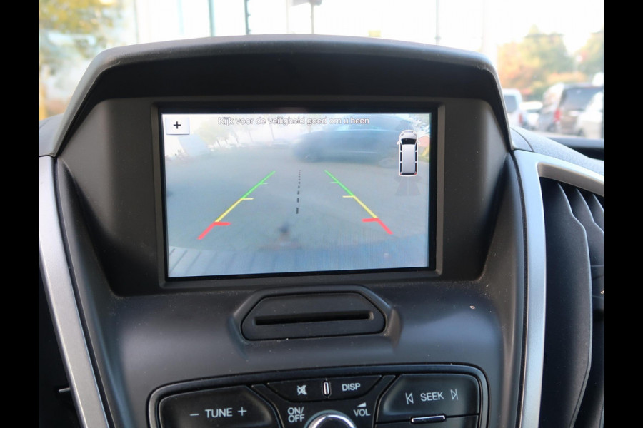 Ford Transit 310 2.0 125 PK TDCI *EURO 6* L2H2 + CAMERA / TREKHAAK 2600 KG / NAVI / DAB