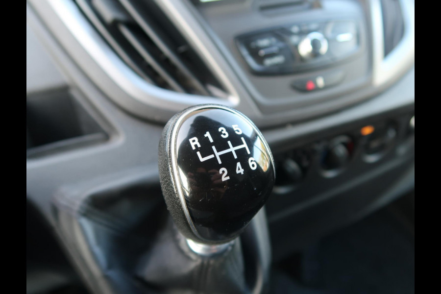 Ford Transit 310 2.0 125 PK TDCI *EURO 6* L2H2 + CAMERA / TREKHAAK 2600 KG / NAVI / DAB