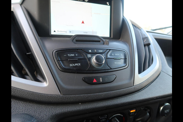 Ford Transit 310 2.0 125 PK TDCI *EURO 6* L2H2 + CAMERA / TREKHAAK 2600 KG / NAVI / DAB