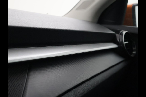 Škoda Fabia 1.0 TSI 95 PK + ADAPTIVE CRUISE | TREKHAAK | PANORAMA