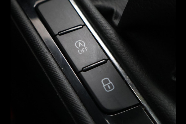 Škoda Fabia 1.0 TSI 95 PK + ADAPTIVE CRUISE | TREKHAAK | PANORAMA