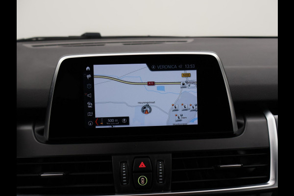 BMW 2 Serie Active Tourer 225xe 224 PK XDRIVE PLUG-IN HYBRID + STOELVERWARMING / AFN. TREKHAAK / NAVIGATIE
