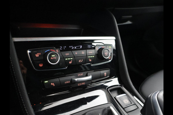 BMW 2 Serie Active Tourer 225xe 224 PK XDRIVE PLUG-IN HYBRID + STOELVERWARMING / AFN. TREKHAAK / NAVIGATIE