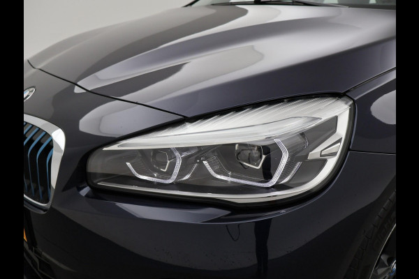 BMW 2 Serie Active Tourer 225xe 224 PK XDRIVE PLUG-IN HYBRID + STOELVERWARMING / AFN. TREKHAAK / NAVIGATIE