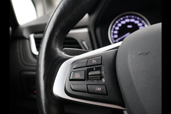 BMW 2 Serie Active Tourer 225xe 224 PK XDRIVE PLUG-IN HYBRID + STOELVERWARMING / AFN. TREKHAAK / NAVIGATIE