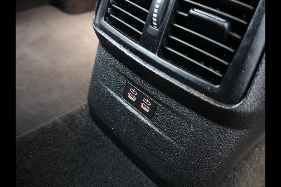 BMW 2 Serie Active Tourer 225xe 224 PK XDRIVE PLUG-IN HYBRID + STOELVERWARMING / AFN. TREKHAAK / NAVIGATIE