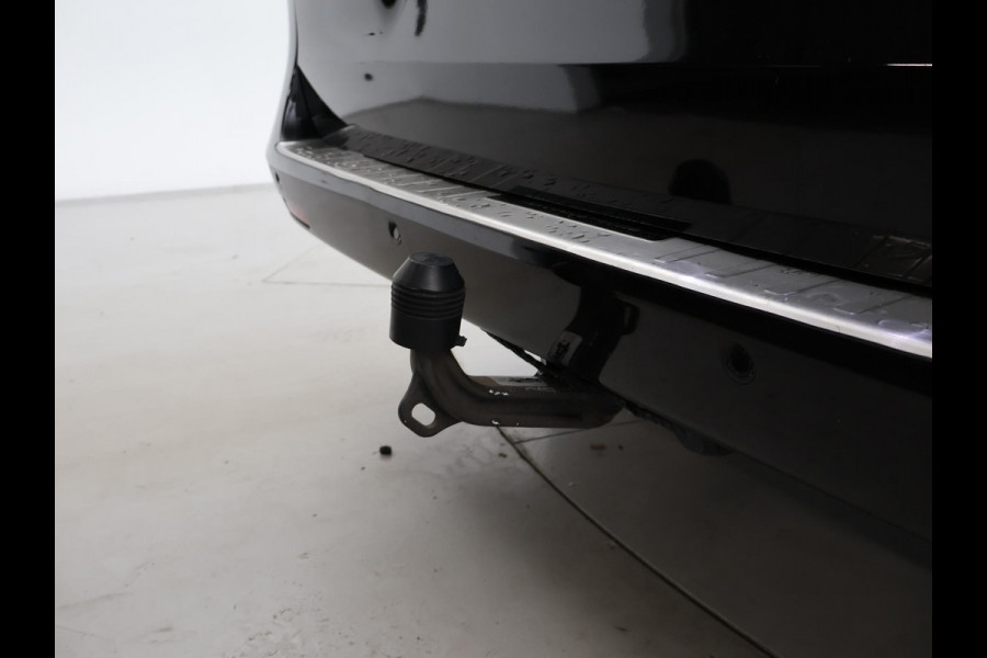 Mercedes-Benz V-Klasse 250D DUBBEL CABINE AVANTGARDE + SCHUIFDAK / BURMESTER / ELEKTR. SCHUIFDEUREN