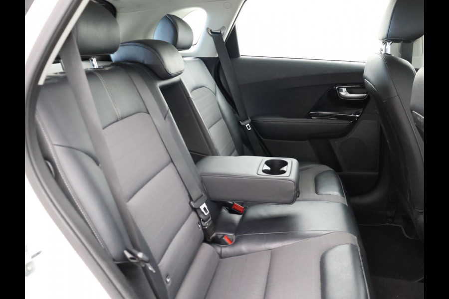 Kia Niro 1.6 GDi HYBRID DYNAMICLINE + TREKHAAK | CARPLAY | CAMERA | DEALER ONDERHOUDEN