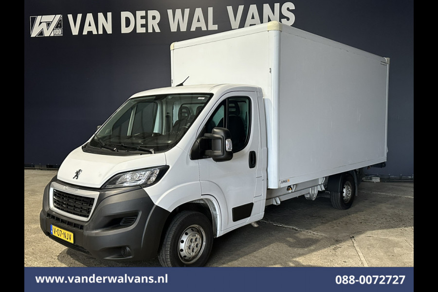 Peugeot Boxer 2.2 BlueHDi 141pk Bakwagen Laadklep Euro6 Airco | Cruisecontrol | 1055kg laadvermogen Bijrijdersbank