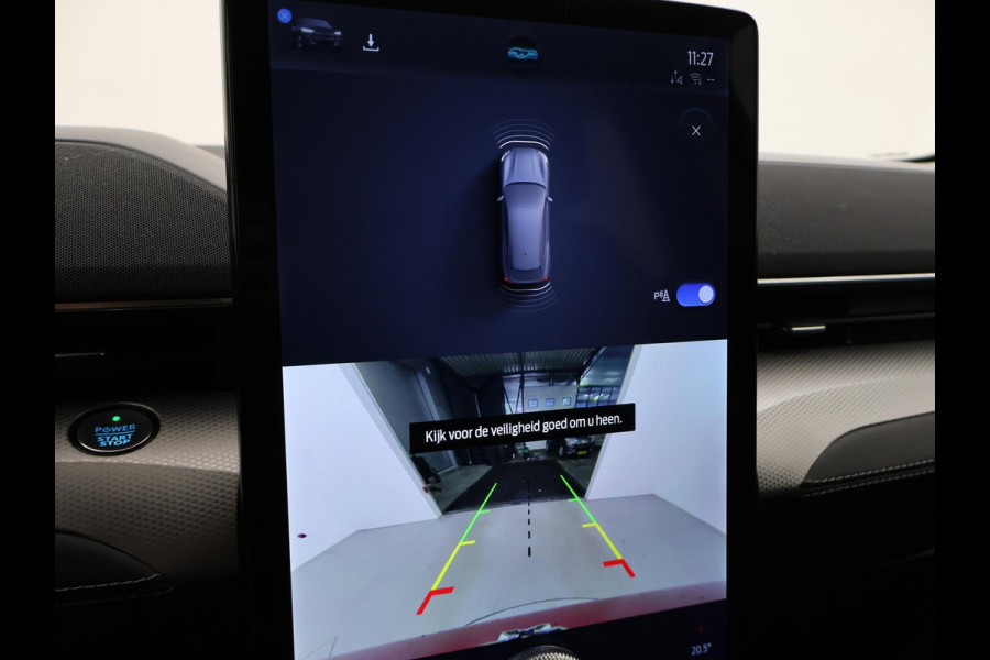 Ford Mustang Mach-E 75kWh LUCID RED + STUURVERW. / ADAPTIVE CRUISE / CARPLAY