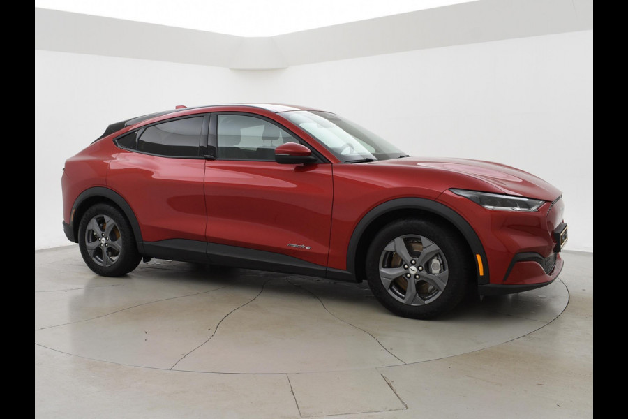 Ford Mustang Mach-E 75kWh LUCID RED + STUURVERW. / ADAPTIVE CRUISE / CARPLAY