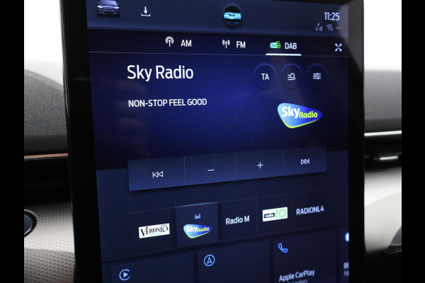 Ford Mustang Mach-E 75kWh LUCID RED + STUURVERW. / ADAPTIVE CRUISE / CARPLAY