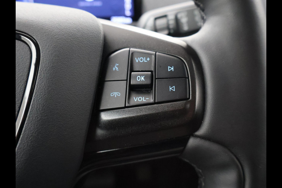 Ford Mustang Mach-E 75kWh LUCID RED + STUURVERW. / ADAPTIVE CRUISE / CARPLAY