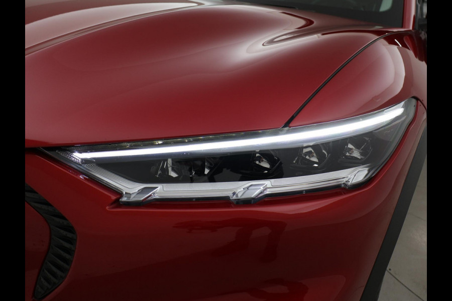 Ford Mustang Mach-E 75kWh LUCID RED + STUURVERW. / ADAPTIVE CRUISE / CARPLAY