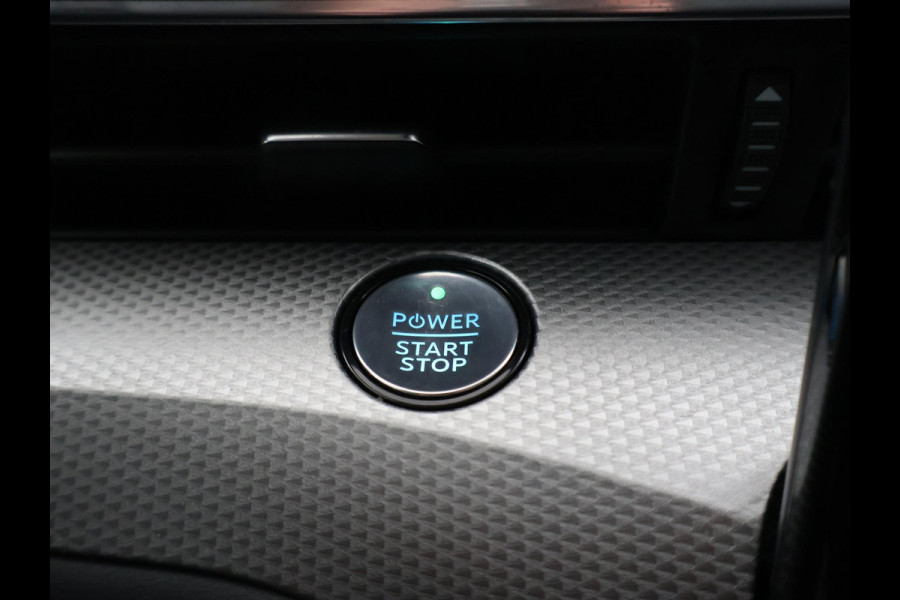 Ford Mustang Mach-E 75kWh LUCID RED + STUURVERW. / ADAPTIVE CRUISE / CARPLAY