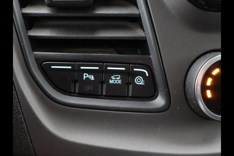 Ford Transit Custom 320 2.0 TDCI 130 PK L2H1 TREND + 2800 KG TREKHAAK / APPLE CARPLAY / CAMERA / STOELVERW.