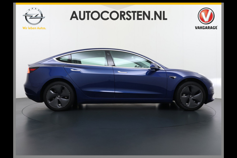 Tesla Model 3 RWD SR+ 325PK Lmv 18" AutoPilot FSD 2.5 Leder PanoDak Adaptive-Cruise Lmv Camera's Elektr.-Stuur+Stoelen+Spiegels+Geheugen+Easy- Navi LED Comfortstoelen ACC DAB Voorverwarmen interieur via App Keyless via Telefoonsleutel One-Pedal-Drive Origineel Nederlandse auto tot 11kw laden thuis! 1.584kg licht! Keurige auto!! 1000kg trekvermogen