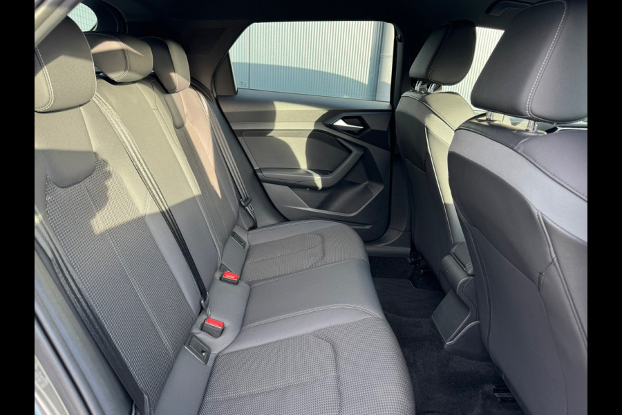 Audi A1 Sportback 30 TFSI S-Line * Carplay * Led * Climate Control * Virtual Cockpit