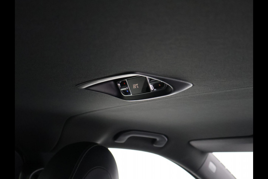 Mercedes-Benz V-Klasse 300d 239 PK AMG SPORT D.C. XL + BURMESTER | LUCHTVERING | STOELVENT.| STANDKACHEL | DISTRONIC+ | 2 ELEKTR. SCHUIFDEUREN