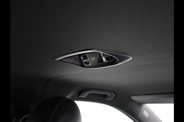 Mercedes-Benz V-Klasse 300d 239 PK AMG SPORT D.C. XL + BURMESTER | LUCHTVERING | STOELVENT.| STANDKACHEL | DISTRONIC+ | 2 ELEKTR. SCHUIFDEUREN