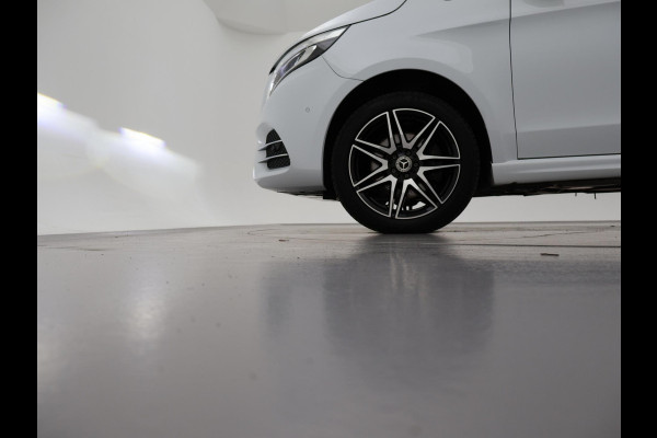 Mercedes-Benz V-Klasse 300d 239 PK AMG SPORT D.C. XL + BURMESTER | LUCHTVERING | STOELVENT.| STANDKACHEL | DISTRONIC+ | 2 ELEKTR. SCHUIFDEUREN