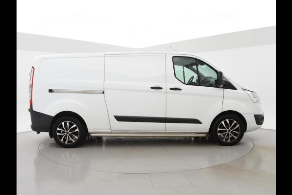 Ford Transit Custom 290 2.0 TDCI 130 PK L2H1 TREND + 2650 KG TREKHAAK / CAMERA / 17 INCH LMV