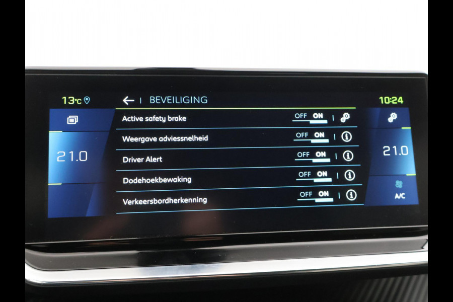 Peugeot e-2008 EV GT PACK 50 kWh + ADAPTIVE CRUISE | APPLE CARPLAY | SFEERVERLICHTING