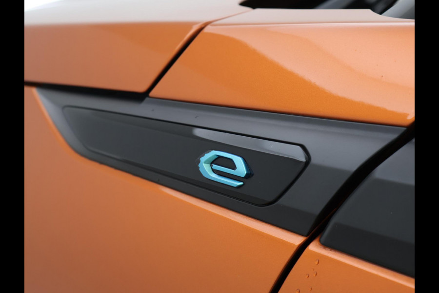 Peugeot e-2008 EV GT PACK 50 kWh + ADAPTIVE CRUISE | APPLE CARPLAY | SFEERVERLICHTING