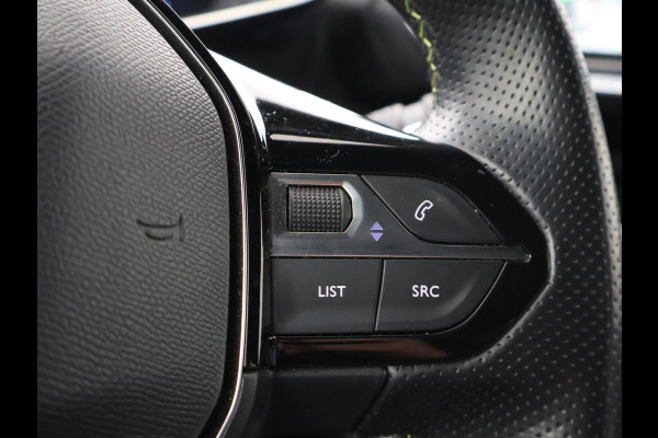 Peugeot e-2008 EV GT PACK 50 kWh + ADAPTIVE CRUISE | APPLE CARPLAY | SFEERVERLICHTING
