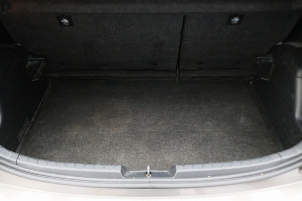 Toyota Yaris 1.5 Hybrid Executive Camera, Stoelverwarming, Climate, Bluetooth, Rijstrooksensor