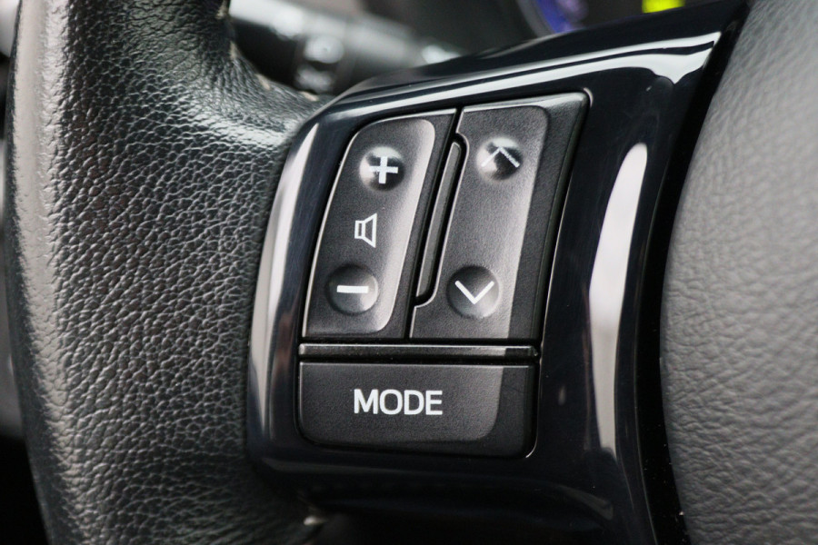 Toyota Yaris 1.5 Hybrid Executive Camera, Stoelverwarming, Climate, Bluetooth, Rijstrooksensor