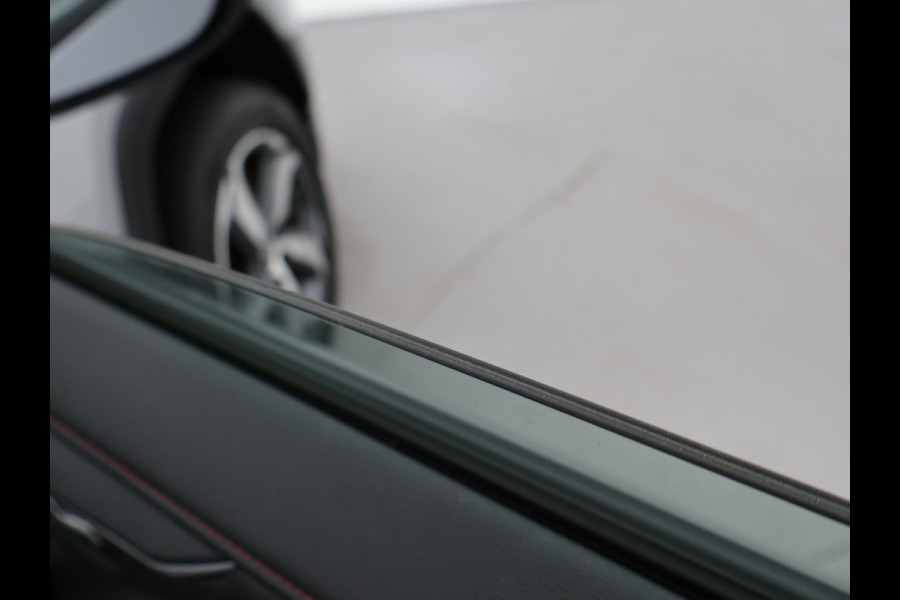 Toyota RAV4 2.5 PLUG-IN PHEV HYBRID AWD 4WD 306 PK + TREKHAAK | STOELVERW. | CAMERA | LED | APPLE CARPLAY | 18 INCH