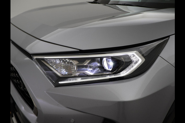 Toyota RAV4 2.5 PLUG-IN PHEV HYBRID AWD 4WD 306 PK + TREKHAAK | STOELVERW. | CAMERA | LED | APPLE CARPLAY | 18 INCH
