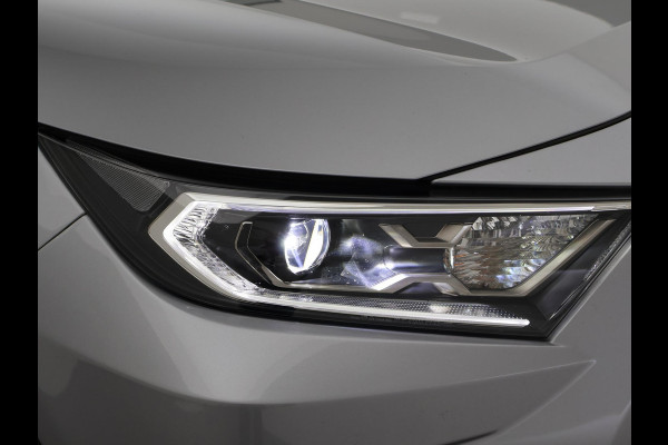 Toyota RAV4 2.5 PLUG-IN PHEV HYBRID AWD 4WD 306 PK + TREKHAAK | STOELVERW. | CAMERA | LED | APPLE CARPLAY | 18 INCH