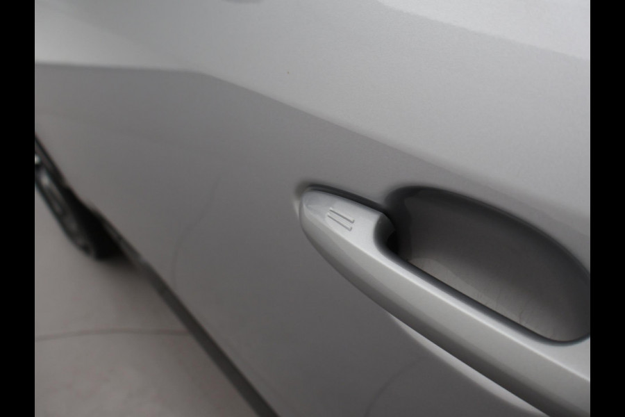 Toyota RAV4 2.5 PLUG-IN PHEV HYBRID AWD 4WD 306 PK + TREKHAAK | STOELVERW. | CAMERA | LED | APPLE CARPLAY | 18 INCH