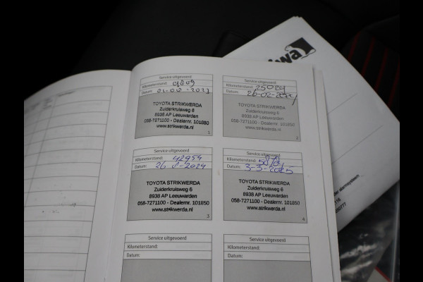 Toyota RAV4 2.5 PLUG-IN PHEV HYBRID AWD 4WD 306 PK + TREKHAAK | STOELVERW. | CAMERA | LED | APPLE CARPLAY | 18 INCH