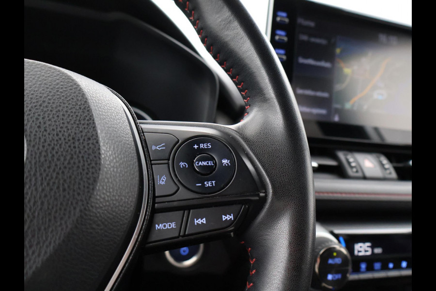 Toyota RAV4 2.5 PLUG-IN PHEV HYBRID AWD 4WD 306 PK + TREKHAAK | STOELVERW. | CAMERA | LED | APPLE CARPLAY | 18 INCH