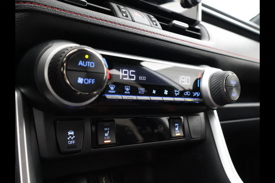 Toyota RAV4 2.5 PLUG-IN PHEV HYBRID AWD 4WD 306 PK + TREKHAAK | STOELVERW. | CAMERA | LED | APPLE CARPLAY | 18 INCH