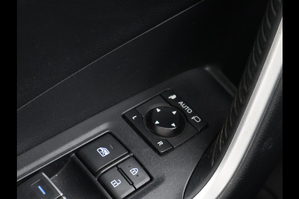 Toyota RAV4 2.5 PLUG-IN PHEV HYBRID AWD 4WD 306 PK + TREKHAAK | STOELVERW. | CAMERA | LED | APPLE CARPLAY | 18 INCH