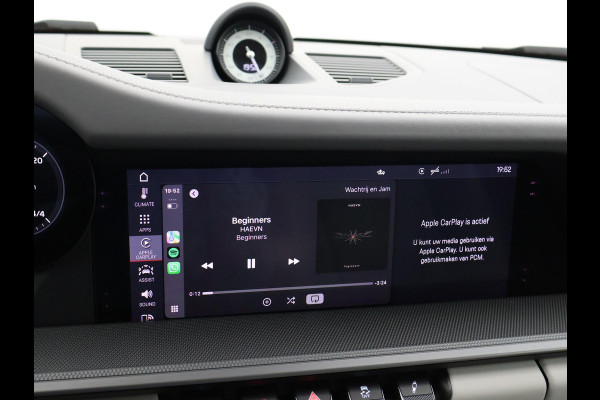 Porsche 911 TARGA 4S 3.0 992 ORIG. NL *17.979 KM* + SPORTUITLAAT / SFEERVERLICHTING / 360 CAMERA