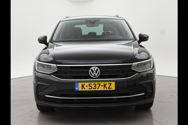 Volkswagen Tiguan 1.5 TSI + WEGKL. TREKHAAK | VIRTUAL COCKPIT | STUUR/STOELVERW. | CAMERA | ADAPTIVE CRUISE | MASSAGE