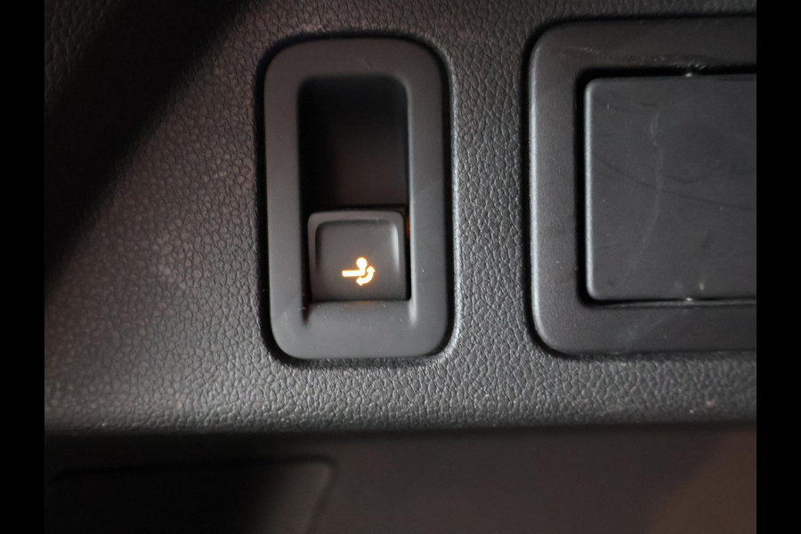 Volkswagen Tiguan 1.5 TSI + WEGKL. TREKHAAK | VIRTUAL COCKPIT | STUUR/STOELVERW. | CAMERA | ADAPTIVE CRUISE | MASSAGE