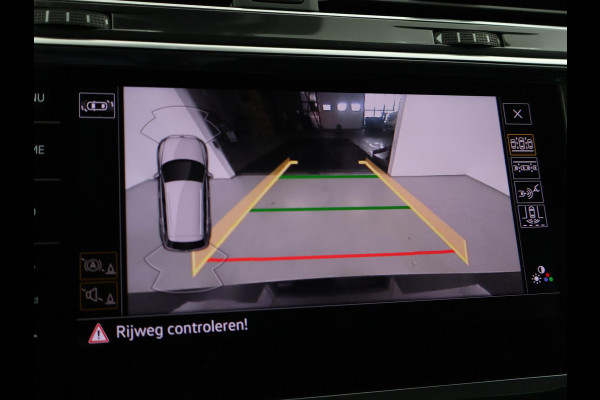Volkswagen Tiguan 1.5 TSI + WEGKL. TREKHAAK | VIRTUAL COCKPIT | STUUR/STOELVERW. | CAMERA | ADAPTIVE CRUISE | MASSAGE