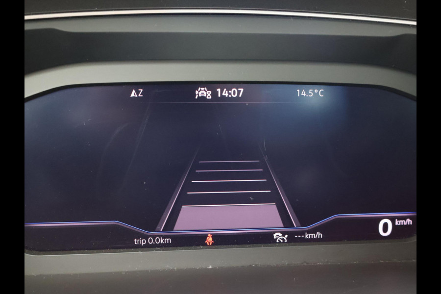 Volkswagen Tiguan 1.5 TSI + WEGKL. TREKHAAK | VIRTUAL COCKPIT | STUUR/STOELVERW. | CAMERA | ADAPTIVE CRUISE | MASSAGE