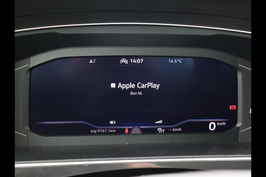Volkswagen Tiguan 1.5 TSI + WEGKL. TREKHAAK | VIRTUAL COCKPIT | STUUR/STOELVERW. | CAMERA | ADAPTIVE CRUISE | MASSAGE